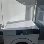 Très Parisien et ensoleillé